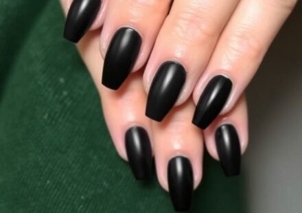 Black Nails