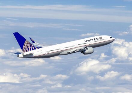 united airlines flight ua770 emergency diversion