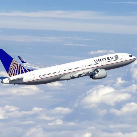united airlines flight ua770 emergency diversion